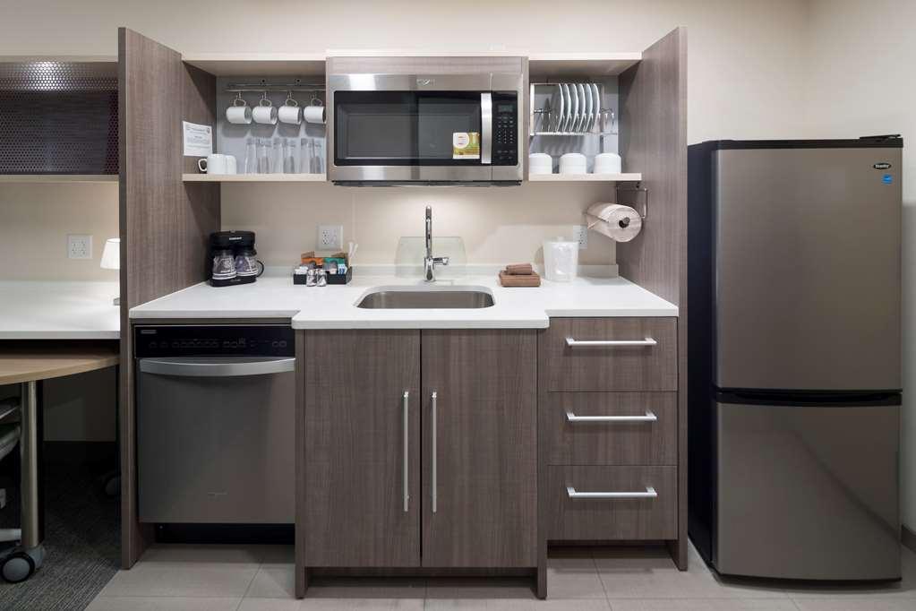 Home2 Suites By Hilton Cape Canaveral Cruise Port Pokoj fotografie