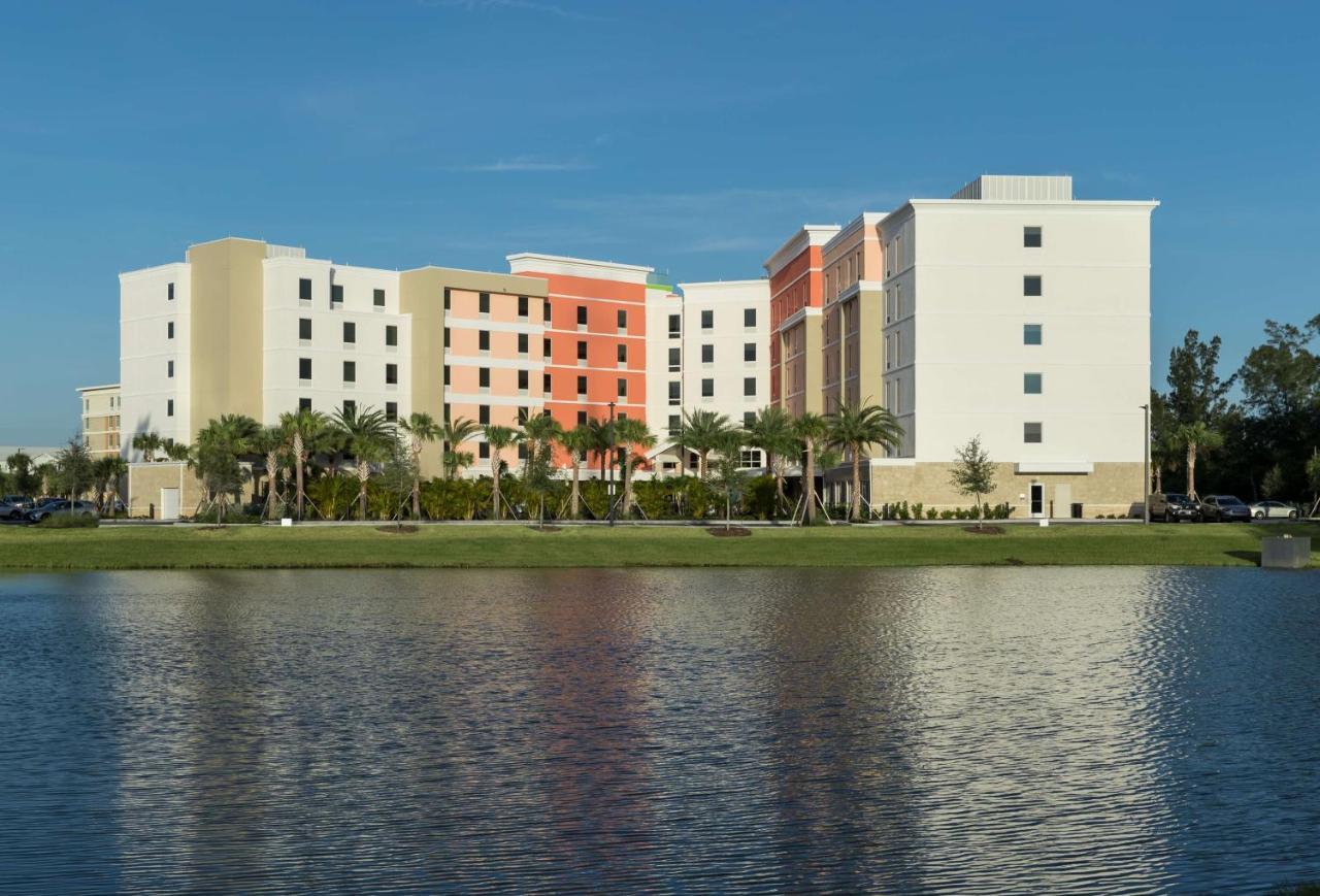 Home2 Suites By Hilton Cape Canaveral Cruise Port Exteriér fotografie